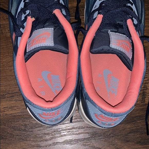 Nike Air Max - Picture 3 of 8